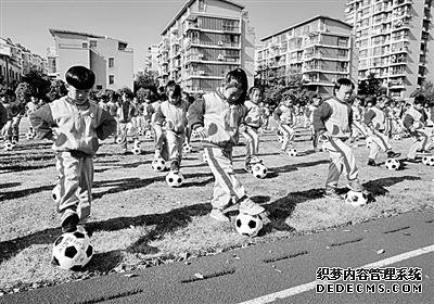 5年来，我们为足球少年做了哪些